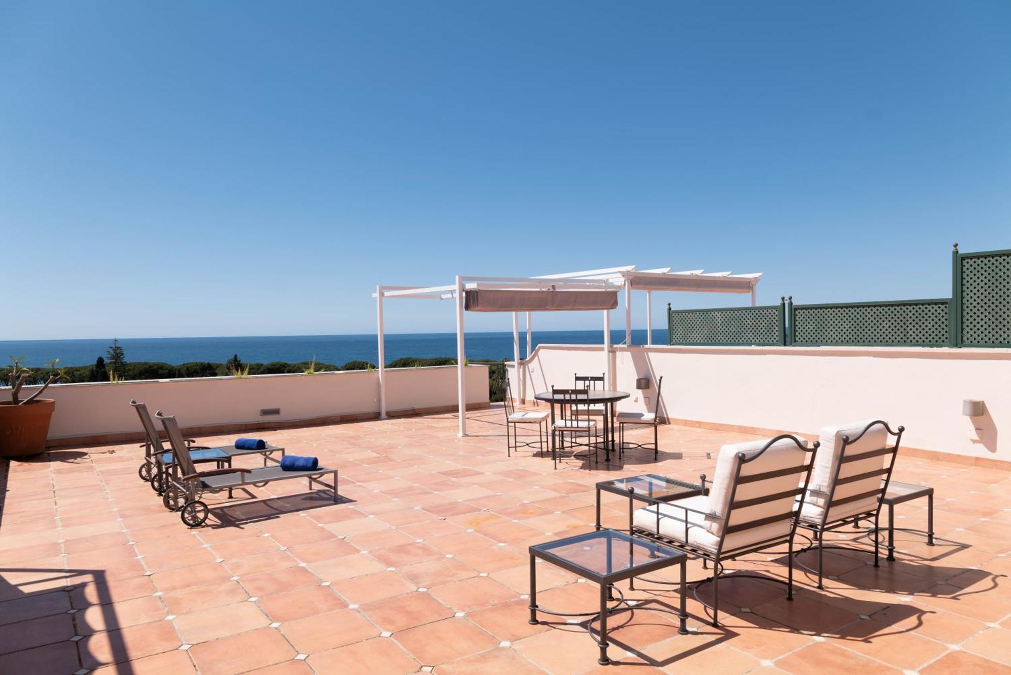 Guadalpin Suites Marbella Exterior photo